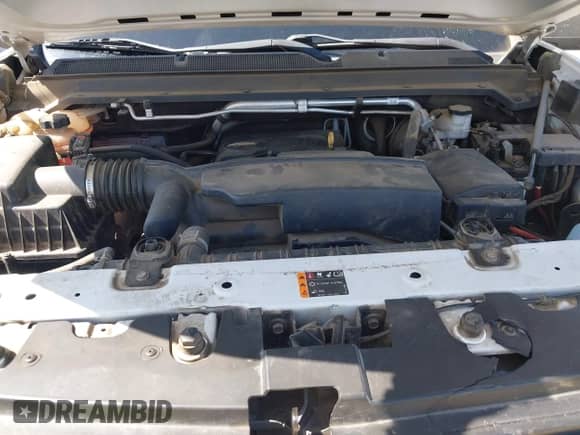 2018 Chevrolet Colorado 4WD Work Truck z VIN 1GCHTBEA0J1290405, wystawiony jako IAAI lot #41998238 z przebiegiem 118 623 mil mil oraz . Historia ofert i sprzedaży dostępna na DreamBid. Obrazek 10.