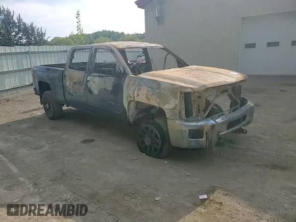 2015 Chevrolet Silverado 3500HD LT с VIN 1GC4KZCG4FF513346, выставлен на аукционе Copart как лот 71190084 с пробегом Не указан миль и Списание • Salvage title. История ставок и продаж доступна на DreamBid. Изображение 11.