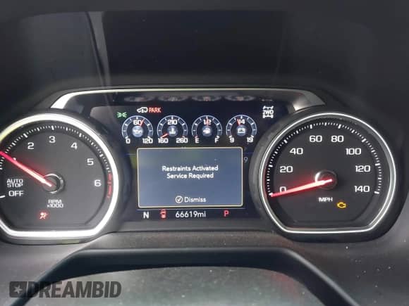 2021 Chevrolet Tahoe Z71 z VIN 1GNSKPKD3MR239319, wystawiony jako IAAI lot #41978211 z przebiegiem 66 619 mil mil oraz . Historia ofert i sprzedaży dostępna na DreamBid. Obrazek 7.