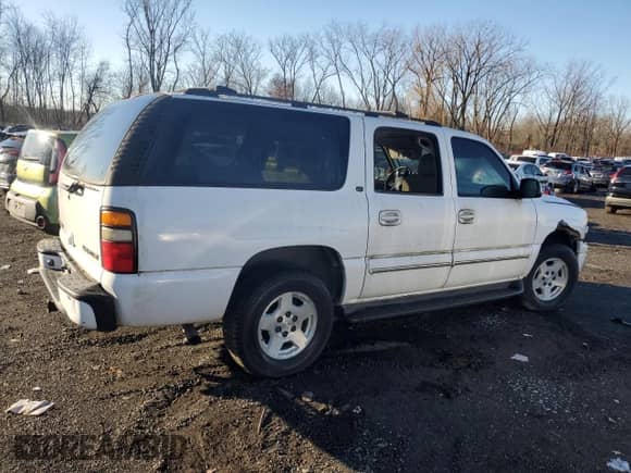 2004 Chevrolet Suburban Z71 z VIN 3GNFK16Z54G123477, wystawiony jako Copart lot #85170224 z przebiegiem Nie podano mil oraz Czysty tytuł • Clean title. Historia ofert i sprzedaży dostępna na DreamBid. Obrazek 3.