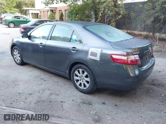 2007 Toyota Camry CE z VIN JTNBE46KX73073911, wystawiony jako IAAI lot #43242639 z przebiegiem 306 536 mil mil oraz . Historia ofert i sprzedaży dostępna na DreamBid. Obrazek 3.