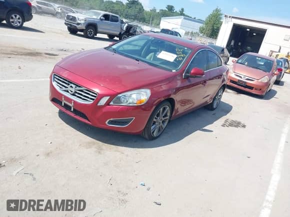 2012 Volvo S60 T6 с VIN YV1902FHXC2135120, выставлен на аукционе IAAI как лот 42952256 с пробегом 161 343 миль миль и . История ставок и продаж доступна на DreamBid. Изображение 14.