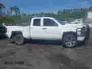 2017 Chevrolet Silverado 1500 Custom с VIN 1GCRCPEH1HZ346734, выставлен на аукционе IAAI как лот 42133002 с пробегом 111 723 миль миль и . История ставок и продаж доступна на DreamBid. Изображение 13.