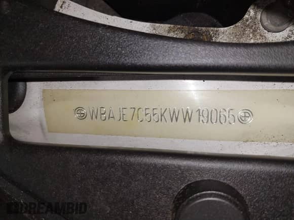 2019 BMW 5 Series 540i xDrive z VIN WBAJE7C55KWW19065, wystawiony jako IAAI lot #41835435 z przebiegiem 45 087 mil mil oraz . Historia ofert i sprzedaży dostępna na DreamBid. Obrazek 18.