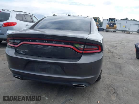2019 Dodge Charger SXT z VIN 2C3CDXBG2KH680703, wystawiony jako IAAI lot #43356501 z przebiegiem 95 830 mil mil oraz . Historia ofert i sprzedaży dostępna na DreamBid. Obrazek 17.