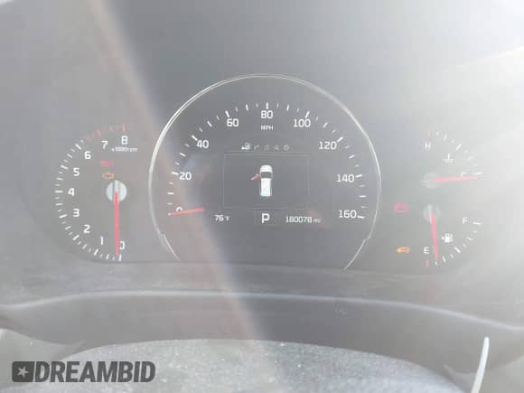 2016 Kia Sorento SXL z VIN 5XYPKDA57GG146717, wystawiony jako IAAI lot #43018518 z przebiegiem 180 078 mil mil oraz . Historia ofert i sprzedaży dostępna na DreamBid. Obrazek 7.