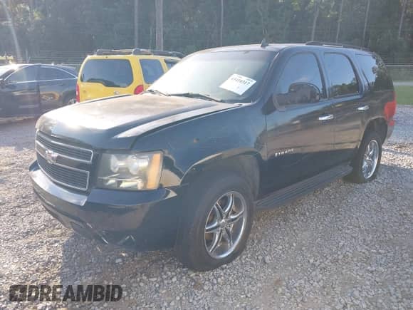 2007 Chevrolet Tahoe LTZ с VIN 1GNFC13077R229081, выставлен на аукционе IAAI как лот 43410317 с пробегом Не указан миль и . История ставок и продаж доступна на DreamBid. Изображение 2.