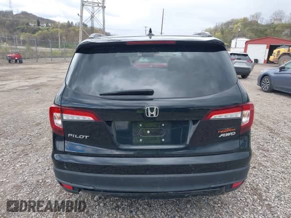 2022 Honda Pilot TrailSport with VIN 5FNYF6H84NB023112, listed as a IAAI auction lot 42033249 with 50,296 mi miles and . Bid and sale history available at DreamBid. Image 16.
