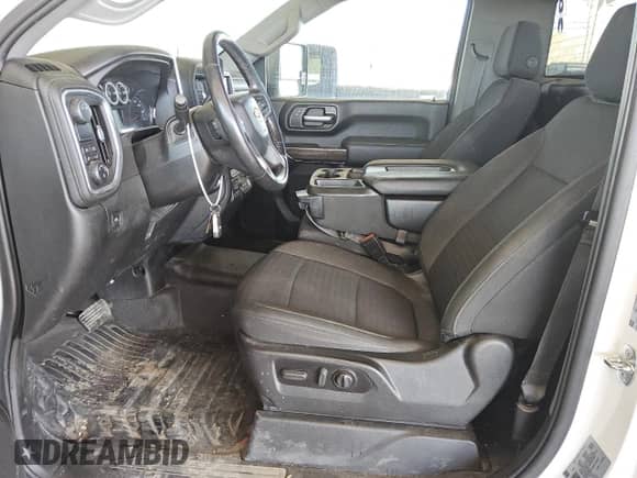 2022 Chevrolet Silverado 2500HD LT z VIN 1GC0WNE71NF112926, wystawiony jako Copart lot #48240465 z przebiegiem 71 512 mil mil oraz Czysty tytuł • Clean title. Historia ofert i sprzedaży dostępna na DreamBid. Obrazek 5.