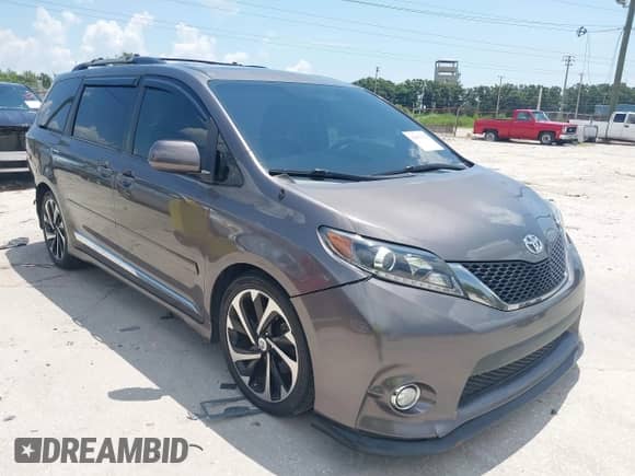 2012 Toyota Sienna SE with VIN 5TDXK3DC8CS248769, listed as a IAAI auction lot 42853132 with 192,225 mi miles and . Bid and sale history available at DreamBid. Image 1.