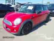 2012 MINI Hardtop z VIN WMWSU3C52CT541816, wystawiony jako IAAI lot #43513419 z przebiegiem 55 436 mil mil oraz . Historia ofert i sprzedaży dostępna na DreamBid. Obrazek 2.