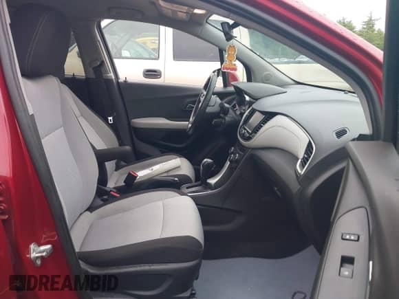 2018 Chevrolet Trax LT с VIN 3GNCJPSB9JL164411, выставлен на аукционе IAAI как лот 43126818 с пробегом 129 401 миль миль и . История ставок и продаж доступна на DreamBid. Изображение 5.