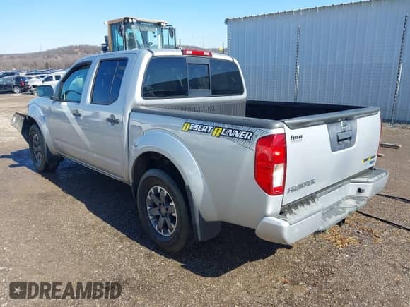 2017 Nissan Frontier SV with VIN 1N6DD0ER4HN741891, listed as a IAAI auction lot 41553247 with 172,708 mi miles and . Bid and sale history available at DreamBid. Image 3.