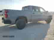 2024 Chevrolet Silverado 1500 LT Trail Boss z VIN 3GCUDFEL9RG421753, wystawiony jako Copart lot #46942695 z przebiegiem 6 858 mil mil oraz Szkoda całkowita • Salvage title. Historia ofert i sprzedaży dostępna na DreamBid. Obrazek 3.