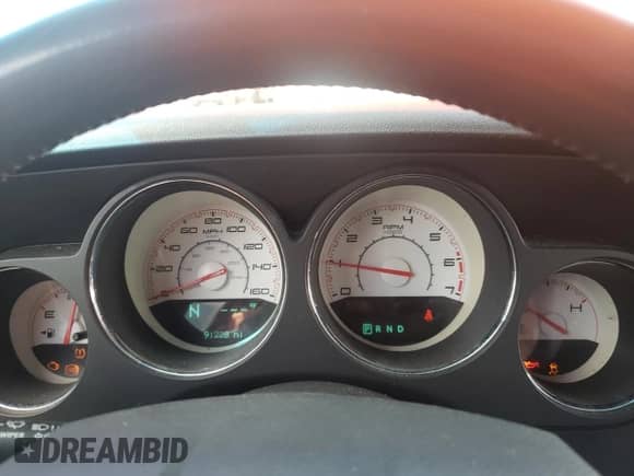 2014 Dodge Challenger R/T with VIN 2C3CDYBTXEH184958, listed as a Copart auction lot 83867315 with 91,228 mi miles and Salvage title. Bid and sale history available at DreamBid. Image 9.