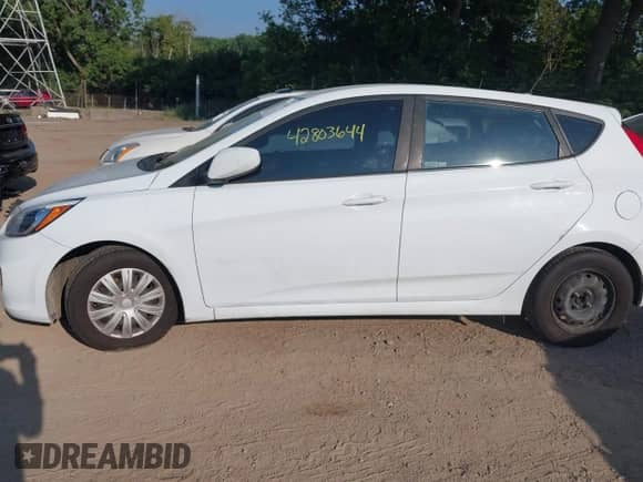 2017 Hyundai Accent SE с VIN KMHCT5AE5HU342068, выставлен на аукционе IAAI как лот 42803644 с пробегом 123 528 миль миль и . История ставок и продаж доступна на DreamBid. Изображение 14.