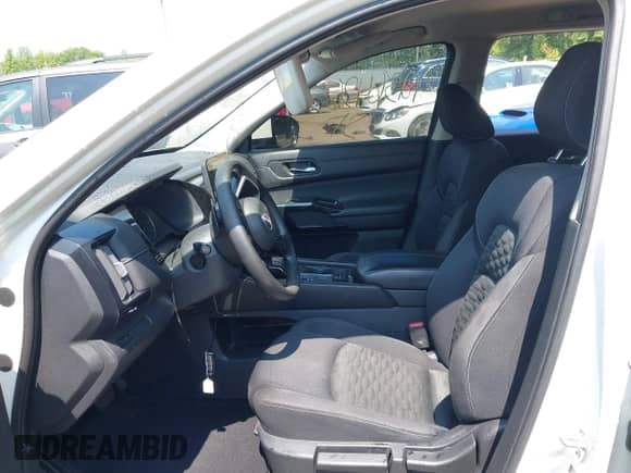 2022 Nissan Pathfinder S с VIN 5N1DR3AC4NC242339, выставлен на аукционе IAAI как лот 42364365 с пробегом 145 322 миль миль и . История ставок и продаж доступна на DreamBid. Изображение 5.