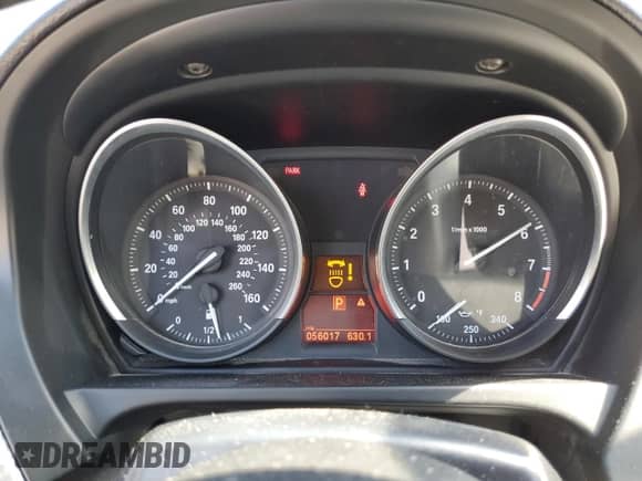 2013 BMW Z4 sDrive35i with VIN WBALM7C57DE385564, listed as a Copart auction lot 60422134 with 56,017 mi miles and Salvage title. Bid and sale history available at DreamBid. Image 9.