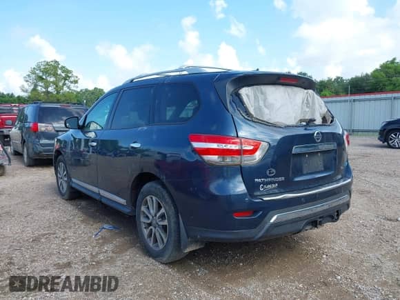 2014 Nissan Pathfinder Platinum Hybrid with VIN 5N1CR2MN5EC640761, listed as a IAAI auction lot 42654416 with 179,570 mi miles and . Bid and sale history available at DreamBid. Image 3.