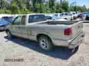2003 Chevrolet S-10 LS с VIN 1GCCS19X138197201, выставлен на аукционе Copart как лот 64192605 с пробегом 135 352 миль миль и Списание • Salvage title. История ставок и продаж доступна на DreamBid. Изображение 2.