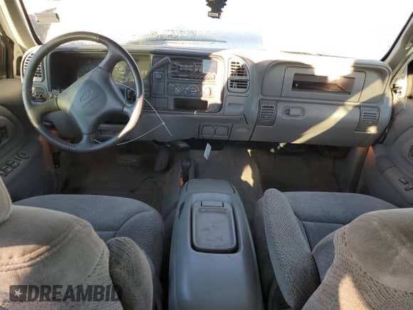1999 Chevrolet Silverado 2500 с VIN 1GCGK23J9XF003771, выставлен на аукционе Copart как лот 88144385 с пробегом 208 959 миль миль и Списание • Salvage title. История ставок и продаж доступна на DreamBid. Изображение 8.
