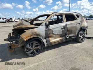 2016 Hyundai Tucson Sport z VIN KM8J33A29GU086209, wystawiony jako Copart lot #70320925 z przebiegiem Nie podano mil oraz Szkoda całkowita • Salvage title. Historia ofert i sprzedaży dostępna na DreamBid. Obrazek 1.