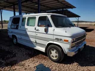 1995 Chevrolet Chevy Van with VIN 1GBEG25K4SF190770, listed as a Copart auction lot 84057735 with 176,001 mi miles and Clean title. Bid and sale history available at DreamBid. Image 4.
