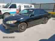 2004 Toyota Camry LE z VIN 4T1BE32K24U330582, wystawiony jako Copart lot #86099955 z przebiegiem 94 796 mil mil oraz Szkoda całkowita • Salvage title. Historia ofert i sprzedaży dostępna na DreamBid. Obrazek 1.