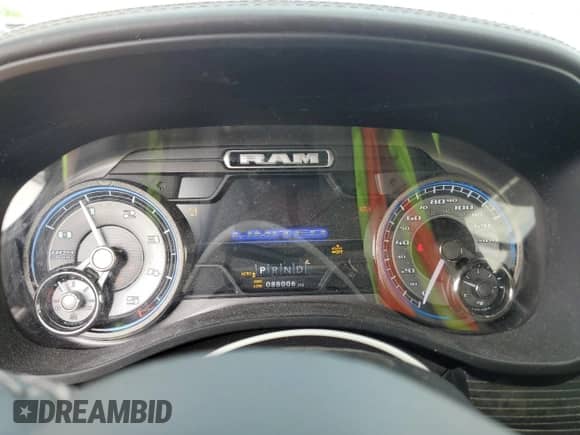 2020 Ram 1500 Limited z VIN 1C6SRFHM7LN367338, wystawiony jako Copart lot #68367545 z przebiegiem 88 006 mil mil oraz Szkoda całkowita • Salvage title. Historia ofert i sprzedaży dostępna na DreamBid. Obrazek 9.