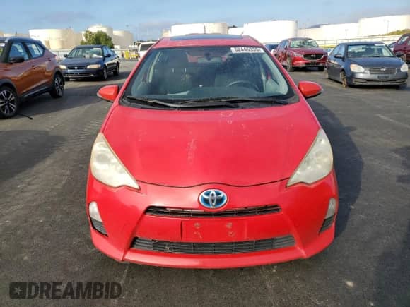 2012 Toyota Prius Two with VIN JTDKDTB32C1018648, listed as a Copart auction lot 82446335 with 365,874 mi miles and Salvage title. Bid and sale history available at DreamBid. Image 5.