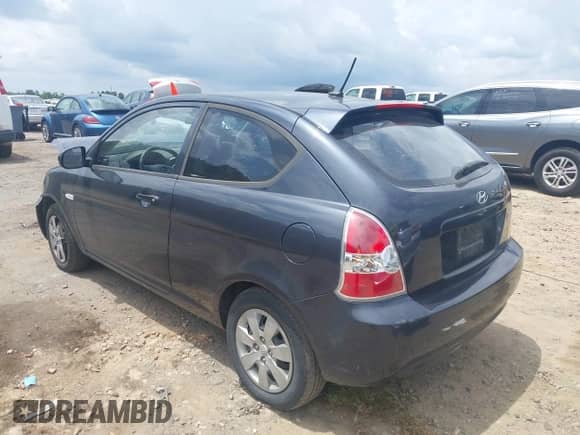 2011 Hyundai Accent GS с VIN KMHCM3AC2BU196123, выставлен на аукционе IAAI как лот 42502210 с пробегом 142 666 миль миль и . История ставок и продаж доступна на DreamBid. Изображение 3.