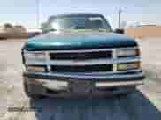 1998 Chevrolet Silverado 1500 z VIN 2GCEK19R0W1158312, wystawiony jako Copart lot #68561985 z przebiegiem 196 500 mil mil oraz Szkoda całkowita • Salvage title. Historia ofert i sprzedaży dostępna na DreamBid. Obrazek 5.