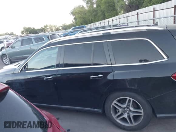2017 Mercedes-Benz GLS 450 с VIN 4JGDF6EE4HA856782, выставлен на аукционе IAAI как лот 42832896 с пробегом 94 220 миль миль и . История ставок и продаж доступна на DreamBid. Изображение 15.