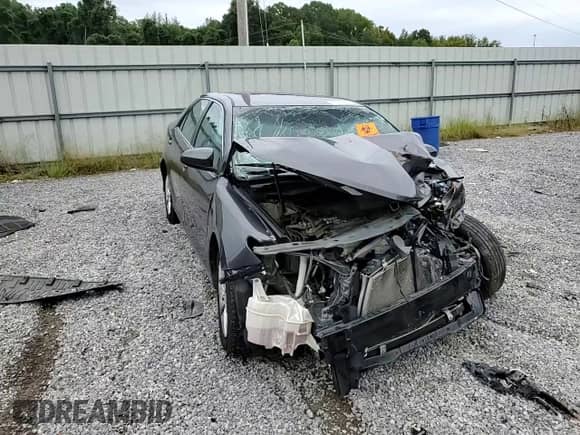 2014 Toyota Camry LE z VIN 4T4BF1FK0ER423085, wystawiony jako Copart lot #83872375 z przebiegiem Nie podano mil oraz Szkoda całkowita • Salvage title. Historia ofert i sprzedaży dostępna na DreamBid. Obrazek 13.