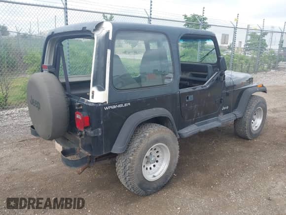 1994 Jeep Wrangler S с VIN 1J4FY19P1RP451154, выставлен на аукционе IAAI как лот 42629559 с пробегом 149 170 миль миль и . История ставок и продаж доступна на DreamBid. Изображение 4.