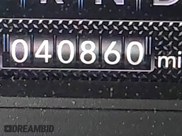 2020 Ram 1500 Rebel z VIN 1C6SRFLT7LN196248, wystawiony jako IAAI lot #42221745 z przebiegiem 40 860 mil mil oraz . Historia ofert i sprzedaży dostępna na DreamBid. Obrazek 15.