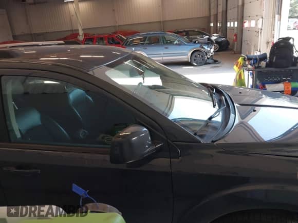 2018 Dodge Journey Crossroad z VIN 3C4PDDGG9JT172674, wystawiony jako IAAI lot #42004634 z przebiegiem 84 178 mil mil oraz . Historia ofert i sprzedaży dostępna na DreamBid. Obrazek 14.