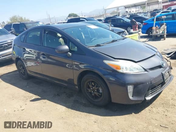 2013 Toyota Prius One с VIN JTDKN3DU6D5543533, выставлен на аукционе IAAI как лот 43262648 с пробегом 178 891 миль миль и . История ставок и продаж доступна на DreamBid. Изображение 1.