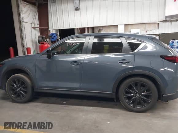 2023 Mazda CX-5 S Preferred z VIN JM3KFBCM3P0282220, wystawiony jako IAAI lot #43188220 z przebiegiem 29 080 mil mil oraz . Historia ofert i sprzedaży dostępna na DreamBid. Obrazek 14.