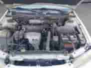 1998 Toyota Camry LE z VIN 4T1BG22K3WU216162, wystawiony jako IAAI lot #43118175 z przebiegiem 188 229 mil mil oraz . Historia ofert i sprzedaży dostępna na DreamBid. Obrazek 10.