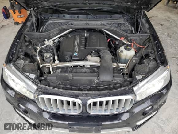 2017 BMW X5 xDrive35i с VIN 5UXKR0C38H0V78068, выставлен на аукционе Copart как лот 82223295 с пробегом 106 046 миль миль и Списание • Salvage title. История ставок и продаж доступна на DreamBid. Изображение 12.
