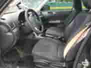 2013 Subaru Forester X z VIN JF2SHABC9DG403830, wystawiony jako Copart lot #66901685 z przebiegiem 183 552 mil mil oraz Szkoda całkowita • Salvage title. Historia ofert i sprzedaży dostępna na DreamBid. Obrazek 7.