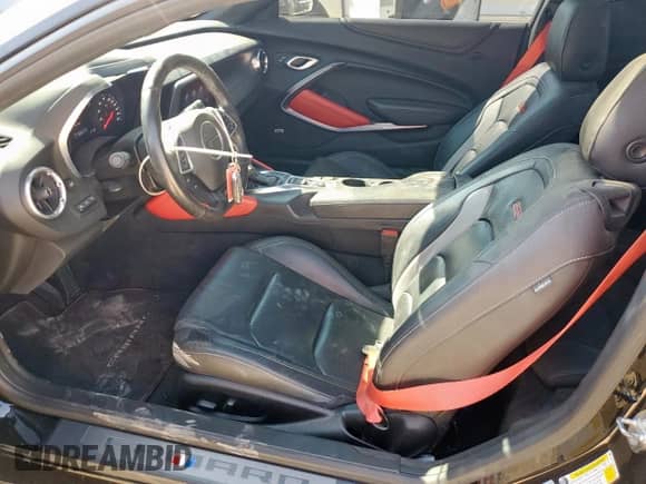 2020 Chevrolet Camaro 2SS с VIN 1G1FH1R79L0136004, выставлен на аукционе Copart как лот 80322775 с пробегом 60 043 миль миль и Списание • Salvage title. История ставок и продаж доступна на DreamBid. Изображение 7.