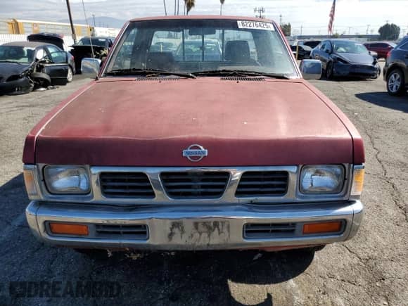 1993 Nissan Frontier with VIN 1N6SD16S7PC386904, listed as a Copart auction lot 82276425 with 120,028 mi miles and Clean title. Bid and sale history available at DreamBid. Image 5.