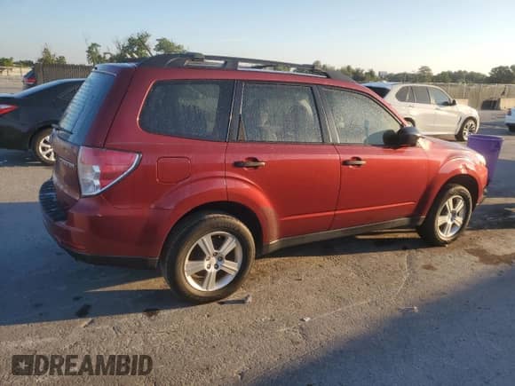 2012 Subaru Forester X с VIN JF2SHABC2CH440792, выставлен на аукционе Copart как лот 82667325 с пробегом 156 328 миль миль и Чистый • Clean title. История ставок и продаж доступна на DreamBid. Изображение 3.