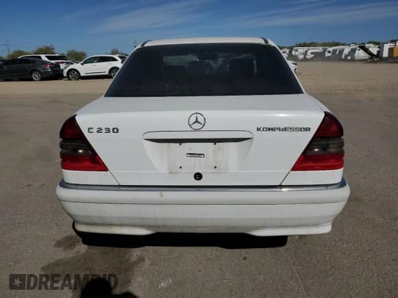 1999 Mercedes-Benz C 230/260/280/320 z VIN WDBHA24GXXA705698, wystawiony jako Copart lot #54093535 z przebiegiem 184 453 mil mil oraz Czysty tytuł • Clean title. Historia ofert i sprzedaży dostępna na DreamBid. Obrazek 6.