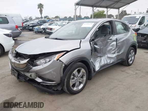 2021 Honda HR-V LX с VIN 3CZRU5H3XMM704176, выставлен на аукционе IAAI как лот 42356329 с пробегом 102 139 миль миль и . История ставок и продаж доступна на DreamBid. Изображение 17.