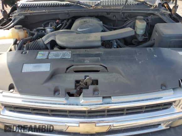 2002 Chevrolet Suburban Z71 with VIN 3GNFK16Z92G328507, listed as a Copart auction lot 65839945 with 235,047 mi miles and Clean title. Bid and sale history available at DreamBid. Image 12.