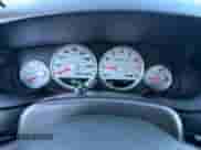 2005 Dodge Neon SRT-4 z VIN 1B3ES66S15D125098, wystawiony jako Copart lot #44760125 z przebiegiem 95 902 mil mil oraz Czysty tytuł • Clean title. Historia ofert i sprzedaży dostępna na DreamBid. Obrazek 8.