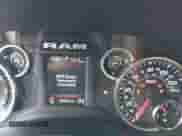 2022 Ram 1500 Big Horn z VIN 1C6RRFFG1NN432425, wystawiony jako IAAI lot #42633295 z przebiegiem 85 835 mil mil oraz . Historia ofert i sprzedaży dostępna na DreamBid. Obrazek 7.